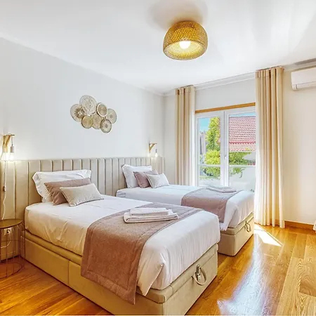 Stunning House With Terrace Lisbon