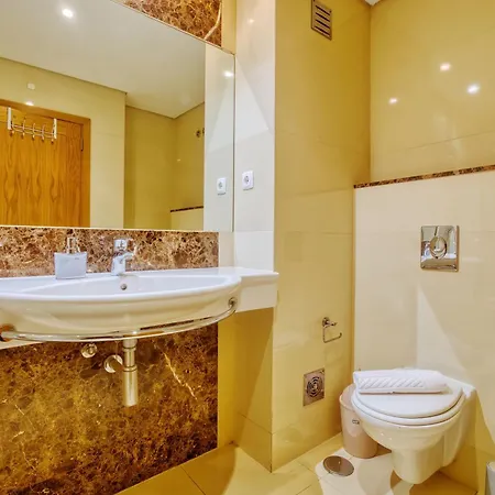 Stunning House With Terrace