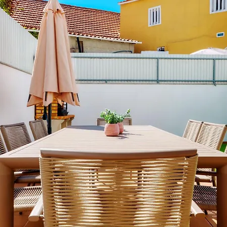 Stunning House With Terrace Apartment *